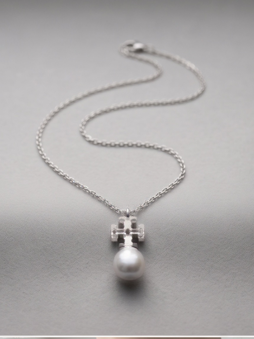 Tory Burch Moondance Pendant Necklace